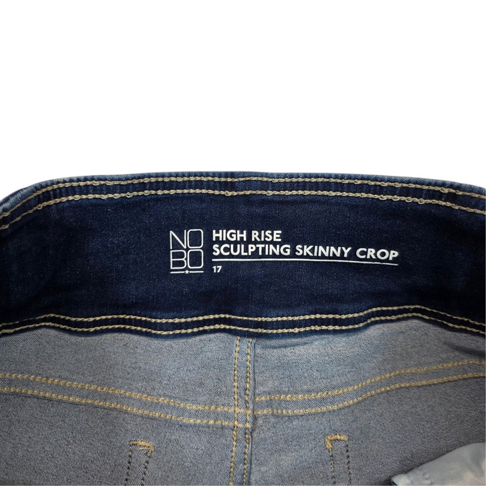 No Boundaries High Rise Sculpting Skinny Crop Jeans Blue Size 17 Triple Button - Picture 8 of 9